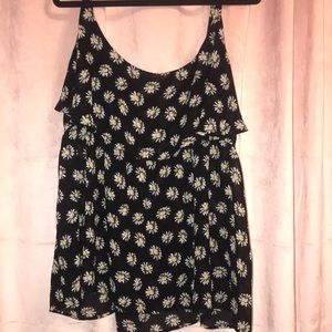 Torrid daisy top